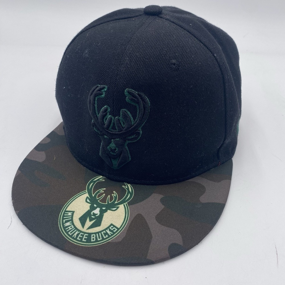 Milwaukee Bucks Camo Hat New Era 9fifty SnapBack Black Cleaned VGC NBA